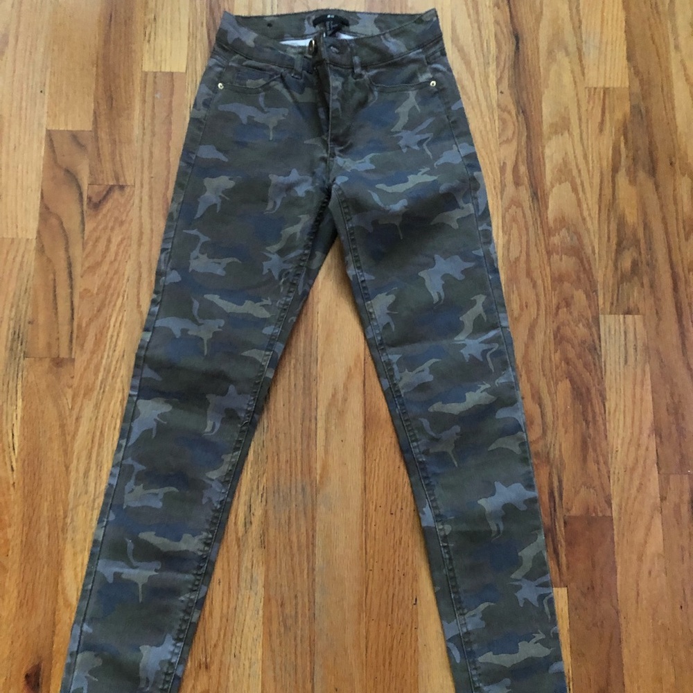 Camo H&M Stretch jeans